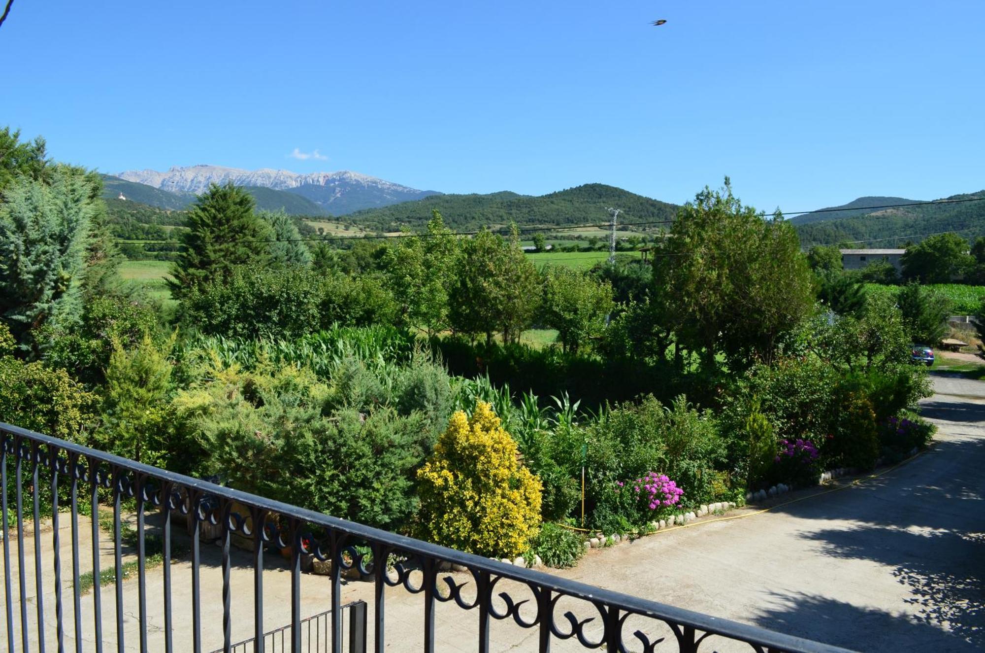 Casa Rural La Vall Del Cadi La Seu d'Urgell Luaran gambar